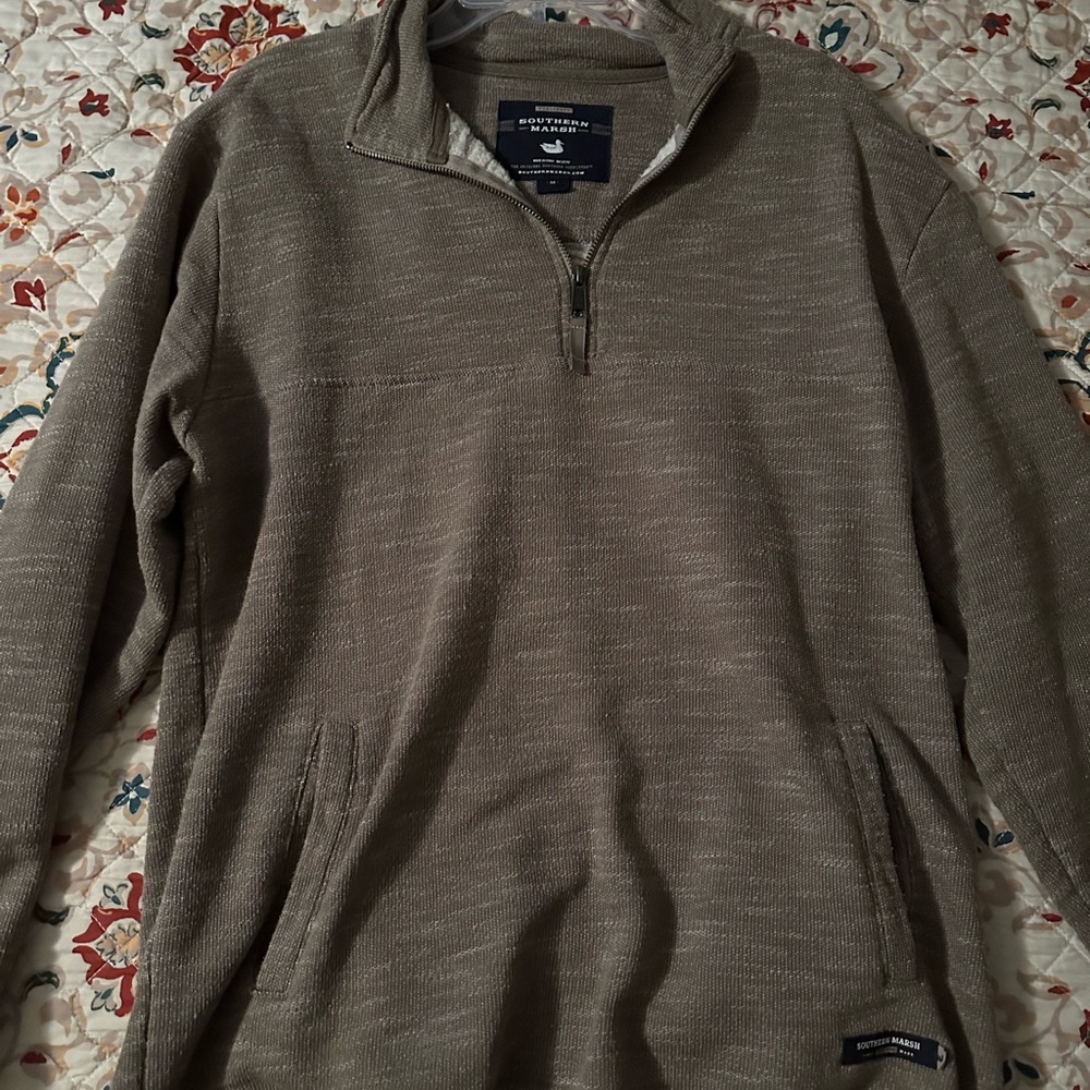 Southern Marsh Tan pullover